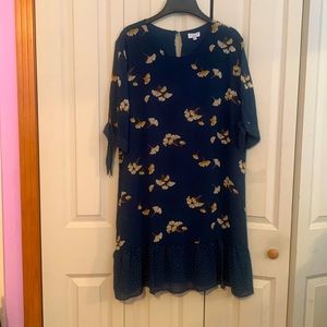 Womens XL blue floral and polka dot dress
